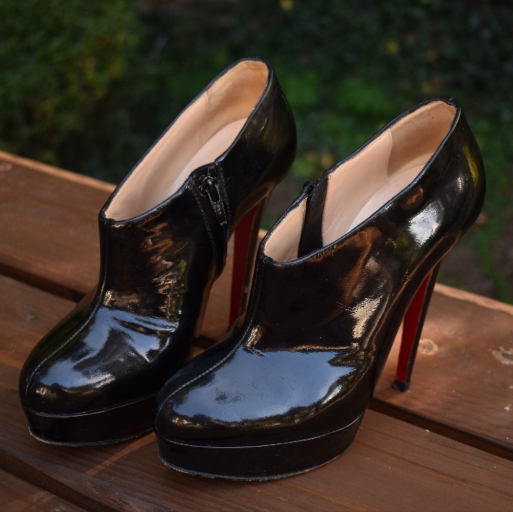 Patent Leather Moulage 140 BootiesChristian Louboutins shiny leather ankle boot